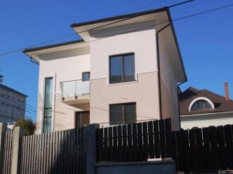 Vanzare casa 6 camere Andrei Muresanu suprafata teren: 400 mp suprafata construita: 340 mp