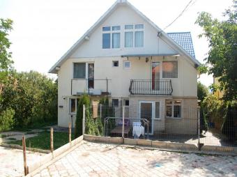 Vanzare apartament 4 camere Dambu Rotund suprafata: 96 mp suprafata teren: 100 mp