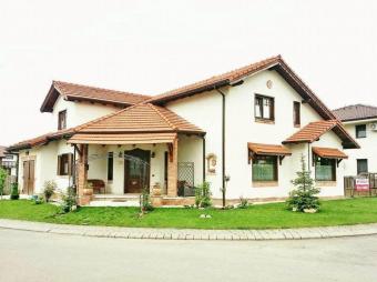 Vanzare casa 4 camere Floresti suprafata teren: 680 mp suprafata construita: 260 mp