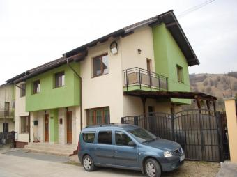 Vanzare casa 4 camere Floresti suprafata teren: 200 mp suprafata construita: 104 mp
