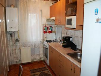 Vanzare apartament 4 camere Manastur suprafata: 90 mp suprafata teren: 0.00 mp
