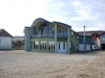 Vanzare spatiu comercial Jucu suprafata: 4200 mp