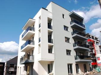 Vanzare apartament 3 camere Andrei Muresanu suprafata: 79 mp suprafata balcon: 12 mp suprafata teren: 0.00 mp