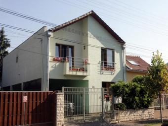 Vanzare casa 8 camere Gheorgheni suprafata teren: 428 mp suprafata construita: 210 mp