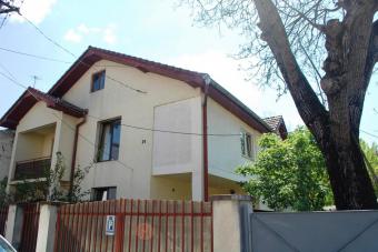 Vanzare casa 6 camere Centru suprafata teren: 495 mp suprafata construita: 315 mp