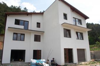Vanzare casa 4 camere Floresti suprafata teren: 250 mp suprafata construita: 195 mp