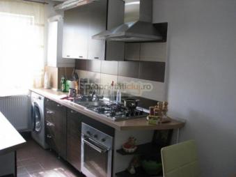 Vanzare apartament 4 camere Buna Ziua suprafata: 100 mp suprafata teren: 0.00 mp