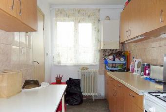 Vanzare apartament 4 camere Manastur suprafata: 84 mp suprafata teren: 0.00 mp