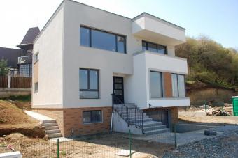Vanzare casa 5 camere Floresti suprafata teren: 400 mp suprafata construita: 240 mp