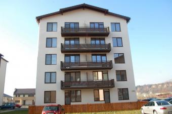 Vanzare apartament 3 camere Floresti suprafata: 81 mp suprafata teren: 0.00 mp