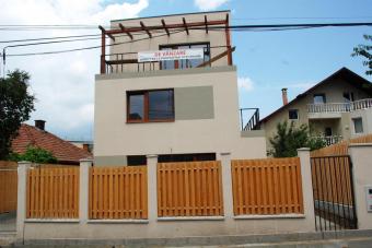 Vanzare casa 4 camere Zorilor suprafata teren: 260 mp suprafata construita: 190 mp