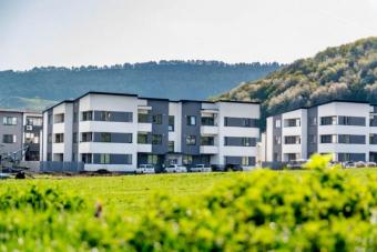 Vanzare apartament 3 camere Floresti suprafata: 74 mp suprafata teren: 0.00 mp