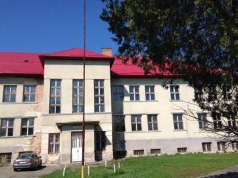 Vanzare  spatiu comercial  Jucu suprafata: 2500 mp
