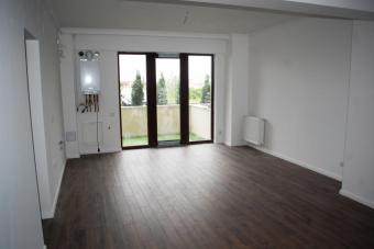 Vanzare apartament 2 camere Europa suprafata: 59 mp suprafata balcon: 29 mp suprafata teren: 0.00 mp