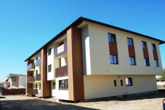 Vanzare apartament 2 camere Floresti suprafata: 5 mp suprafata balcon: 5 mp suprafata teren: 0.00 mp
