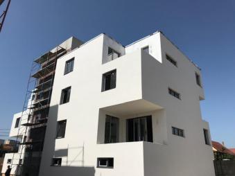 Vanzare apartament 3 camere Andrei Muresanu suprafata: 63 mp suprafata teren: 0.00 mp