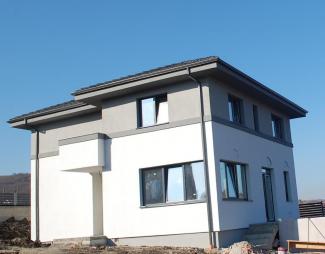Vanzare casa 5 camere . suprafata teren: 700 mp suprafata construita: 132 mp