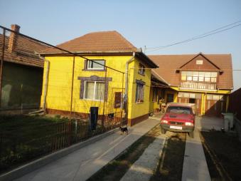 Vanzare casa 5 camere Someseni suprafata teren: 1800 mp suprafata construita: 150 mp