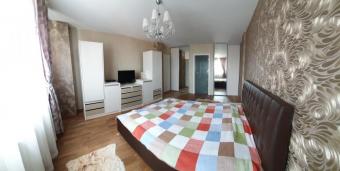 Vanzare apartament 4 camere Zorilor suprafata: 129 mp suprafata balcon: 10 mp suprafata teren: 0.00 mp