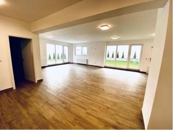 Vanzare spatiu comercial Centru suprafata: 75 mp