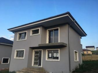 Vanzare casa 4 camere Dezmir suprafata teren: 450 mp suprafata construita: 143 mp