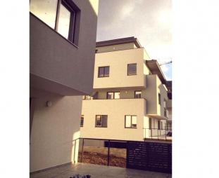 Vanzare apartament 3 camere Floresti suprafata: 77 mp suprafata balcon: 14 mp suprafata teren: 0.00 mp