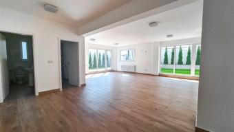 Vanzare spatiu comercial Centru suprafata: 67 mp
