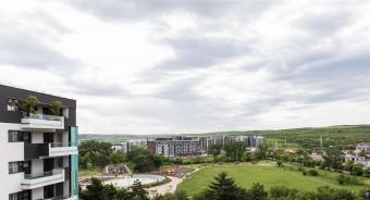 Vanzare apartament 3 camere Gheorgheni suprafata: 105 mp suprafata balcon: 25 mp suprafata teren: 0.00 mp