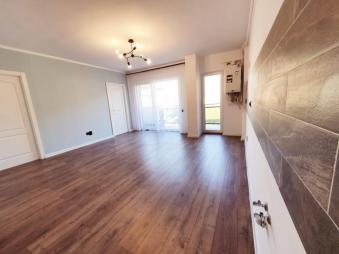 Vanzare apartament 3 camere Floresti suprafata: 56 mp suprafata balcon: 11 mp suprafata teren: 0.00 mp