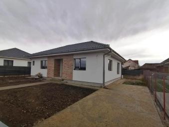 Vanzare  casa 3 camere Jucu suprafata teren: 900 mp suprafata construita: 100 mp